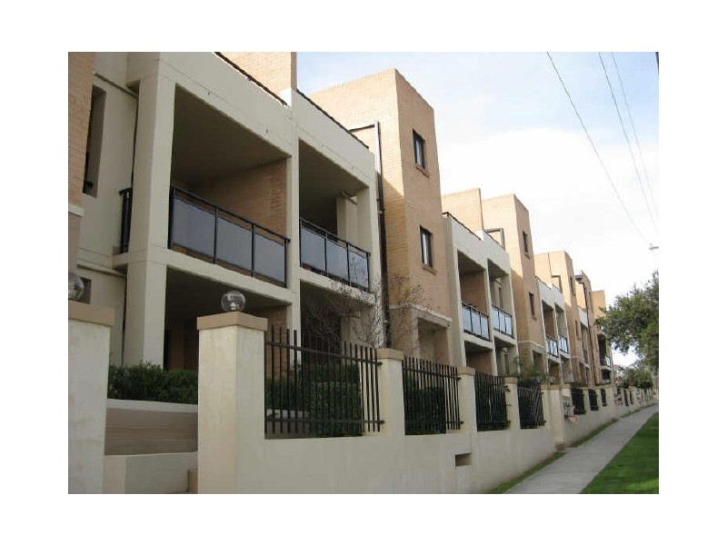 16-24 LYDBROOK STREET, Westmead NSW 2145