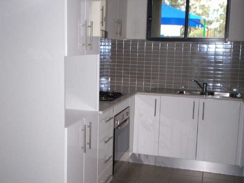 32-34 MONS ROAD, Westmead NSW 2145