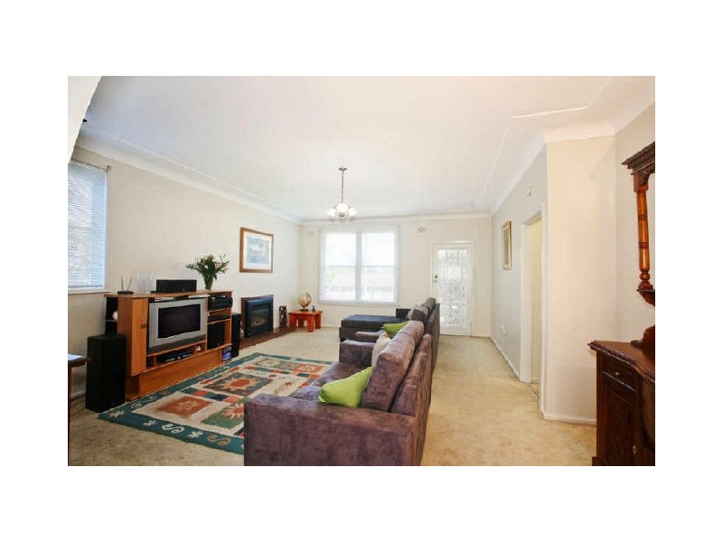 15 CHEERS STREET, West Ryde NSW 2114