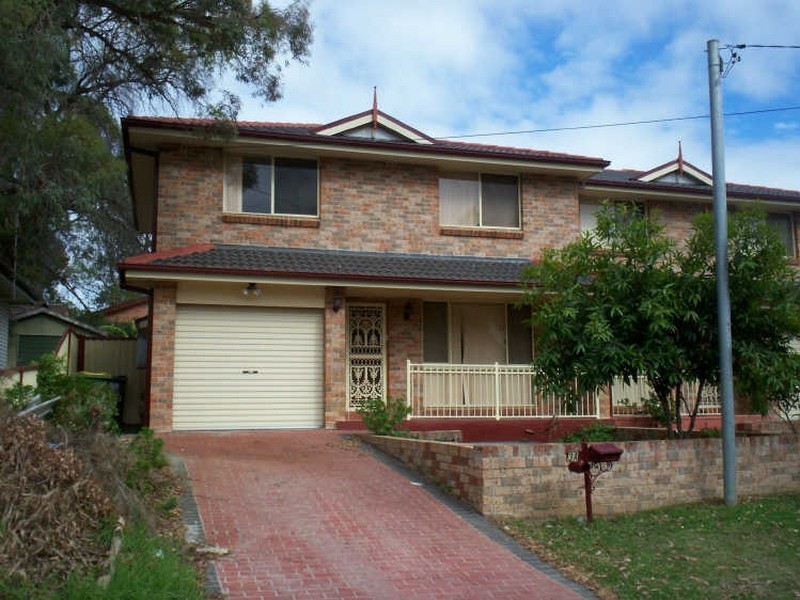 3A BOMBALA STREET, Pendle Hill NSW 2145