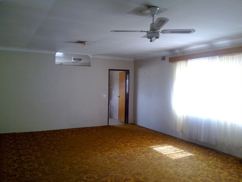 27a EMMA CRESCENT, Wentworthville NSW 2145