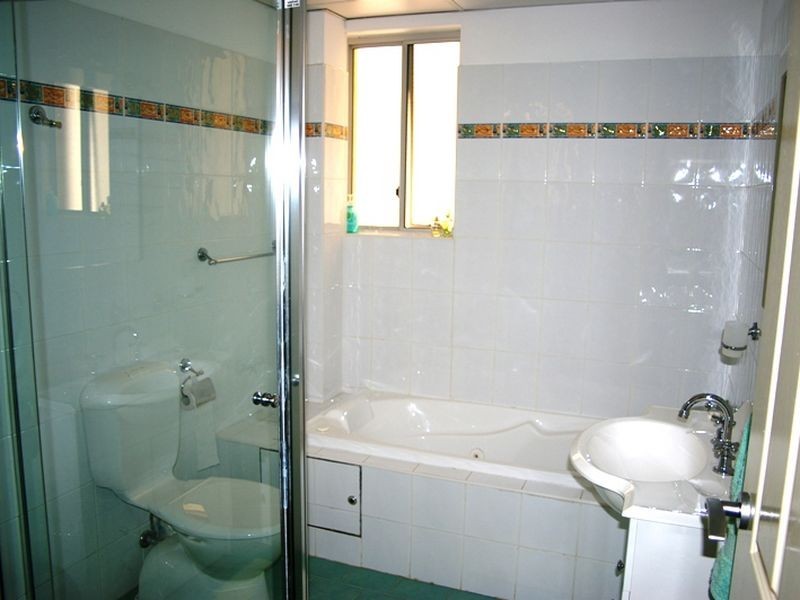 31-33 MOSS PLACE, Westmead NSW 2145