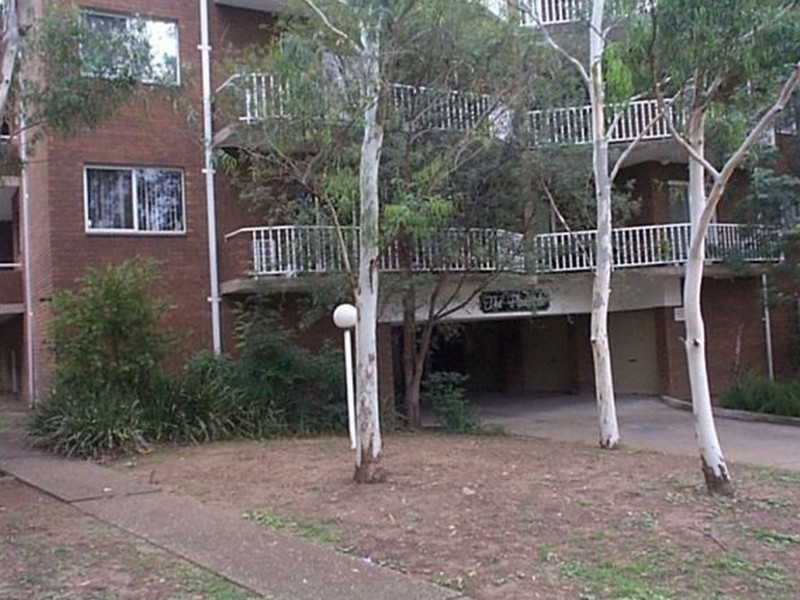 15 PYE STREET, Westmead NSW 2145