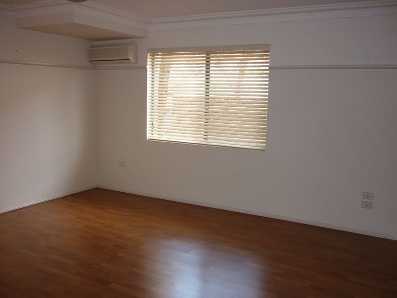 5 JESSIE STREET, Westmead NSW 2145