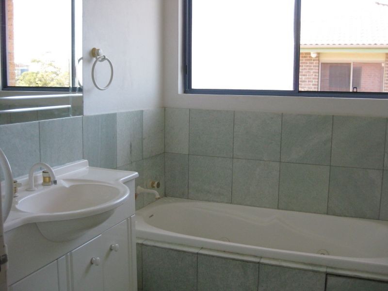 27 HELEN STREET, Westmead NSW 2145