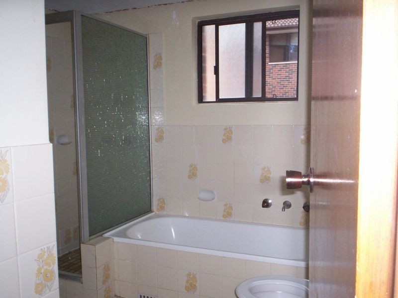 27 PARK AVENUE, Westmead NSW 2145