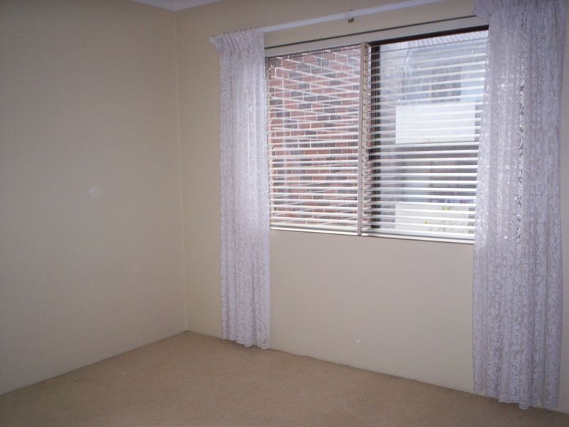 27 PARK AVENUE, Westmead NSW 2145