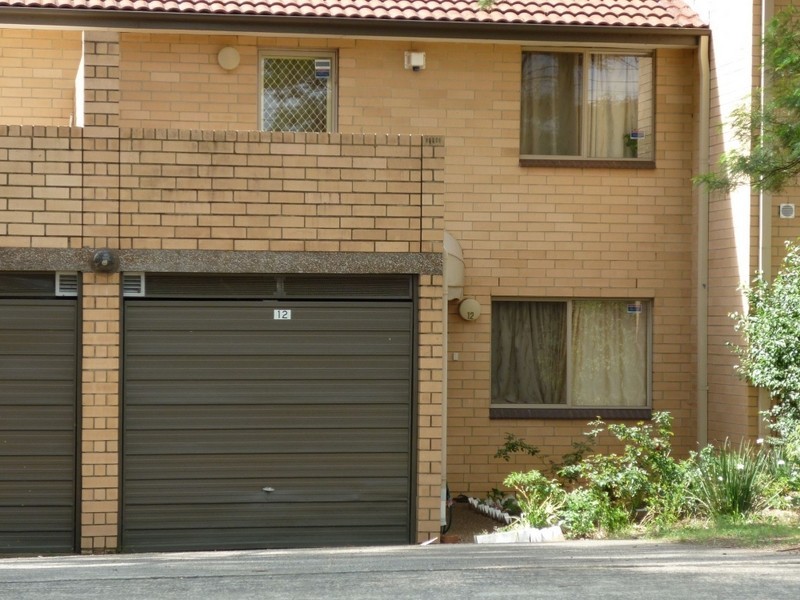 1 REID AVENUE, Westmead NSW 2145