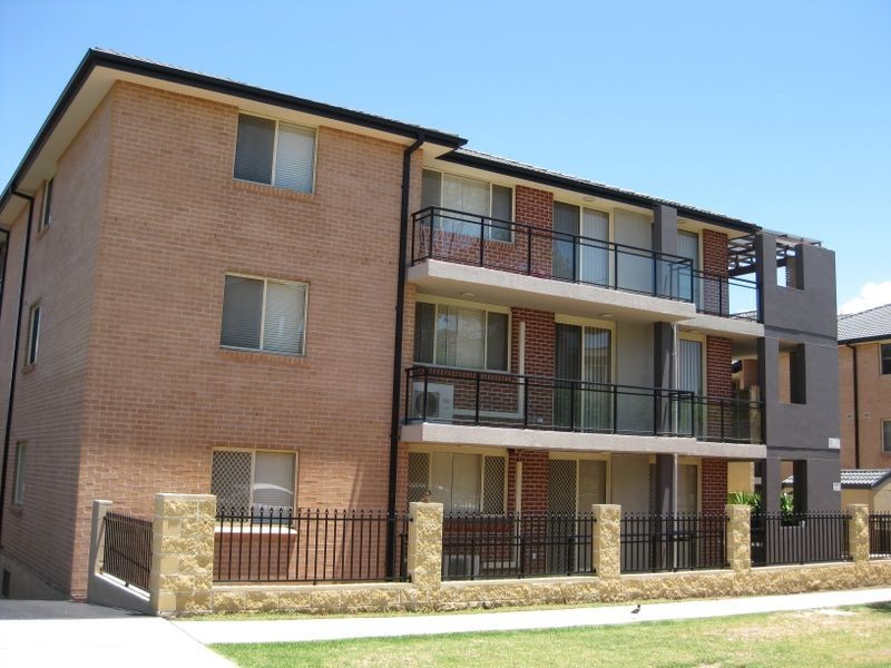 39-45 Lydbrook Street, Westmead NSW 2145