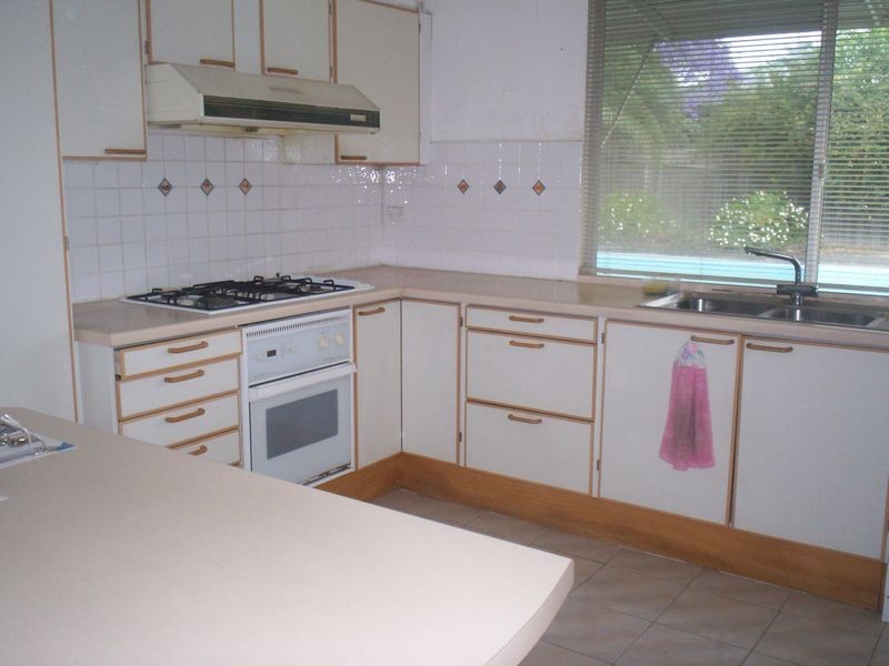 10 Nolan Crescent, Westmead NSW 2145