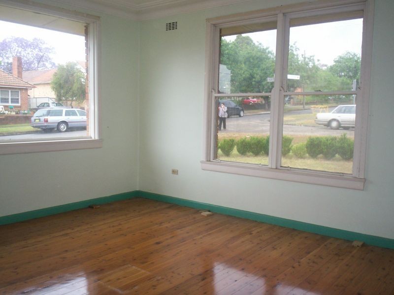 10 Nolan Crescent, Westmead NSW 2145