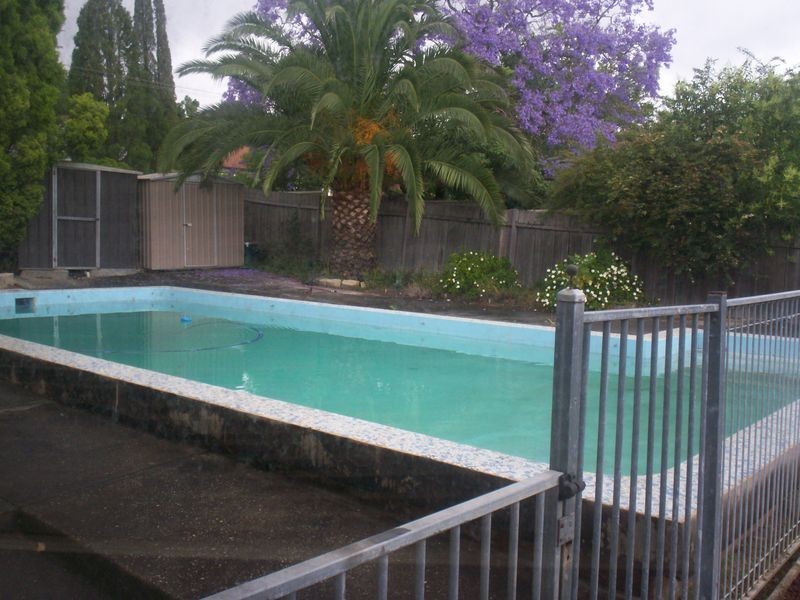 10 Nolan Crescent, Westmead NSW 2145