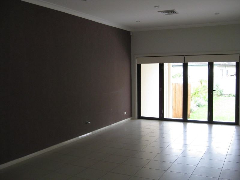 15 Drew Street, Westmead NSW 2145