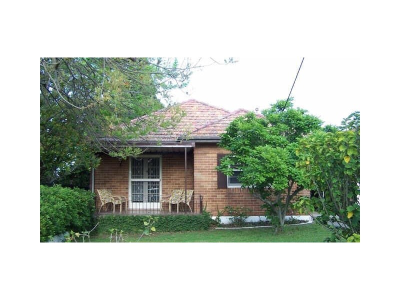 17 Caroline Street, Westmead NSW 2145