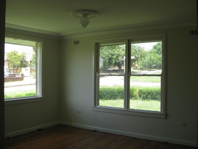 10 Nolan Crescent, Westmead NSW 2145