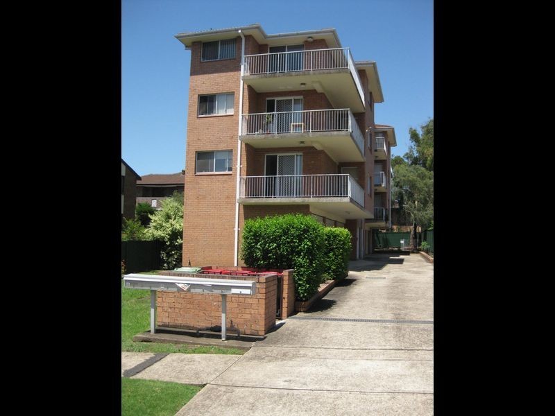 2 Jessie Street, Westmead NSW 2145