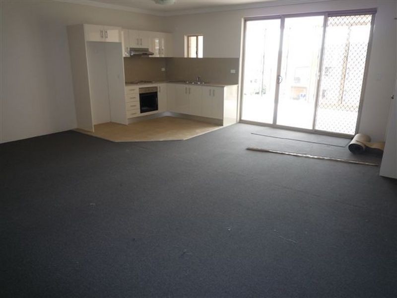 12-14 Lydbrook Street, Westmead NSW 2145