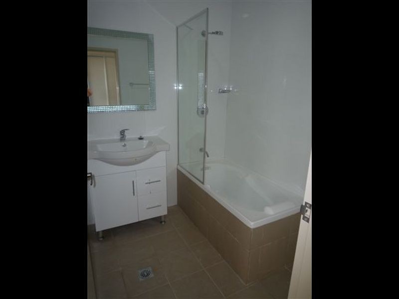 12-14 Lydbrook Street, Westmead NSW 2145