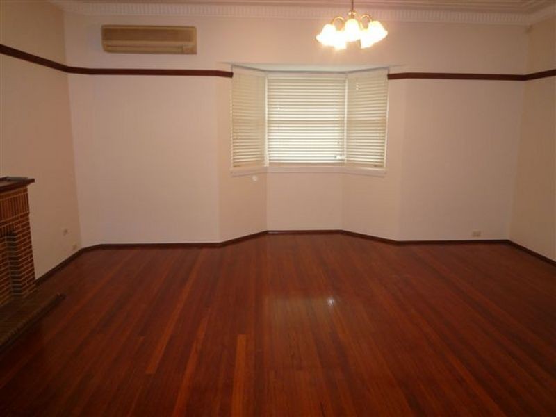 156 Hawkesbury Road, Westmead NSW 2145