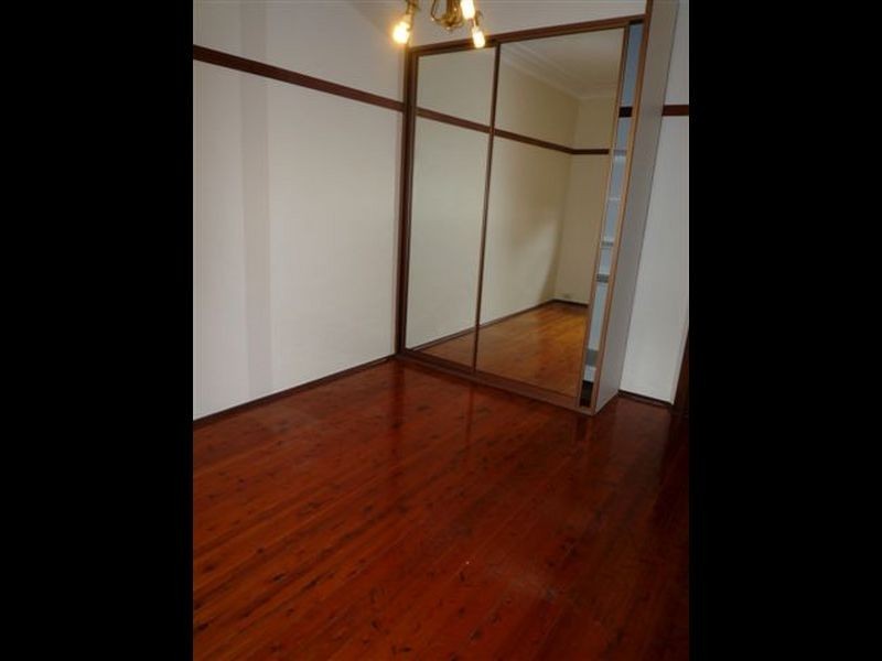 156 Hawkesbury Road, Westmead NSW 2145