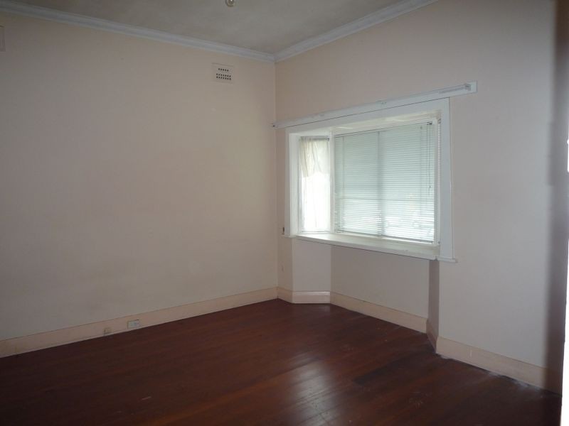 38 Alexandra Avenue, Westmead NSW 2145