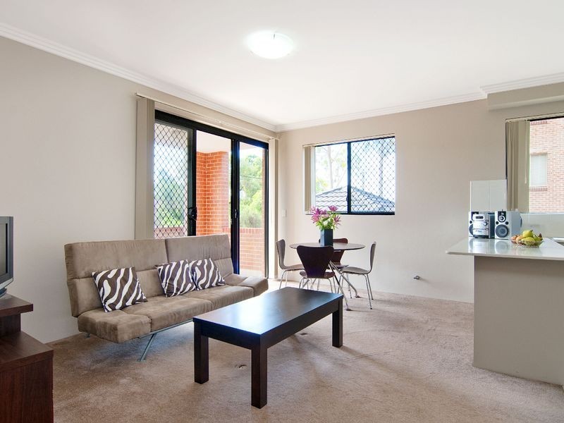 24 Reid Avenue, Westmead NSW 2145