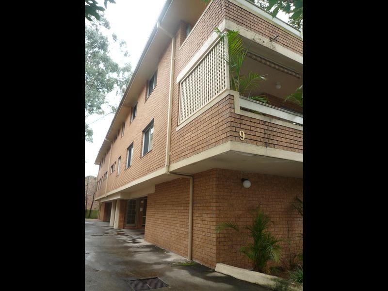 9 Helen Street, Westmead NSW 2145