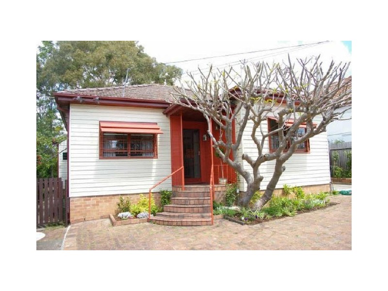 36 MOREE AVENUE, Westmead NSW 2145