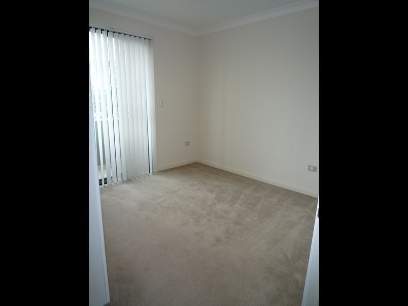 18 Redbank Road, Northmead NSW 2152