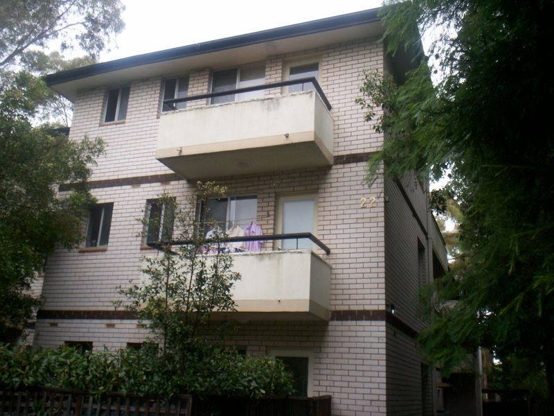 22 Caroline Street, Westmead NSW 2145