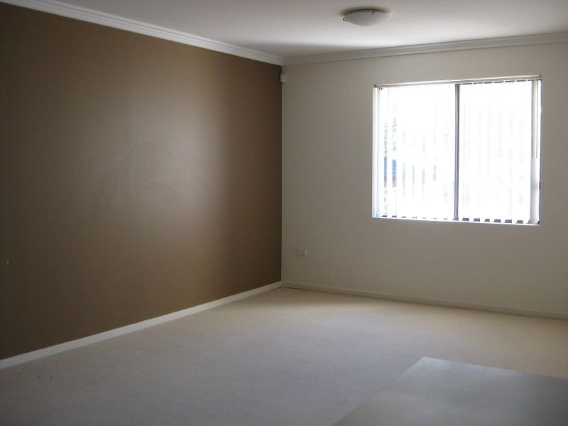 40-42 Lydbrook Street, Westmead NSW 2145