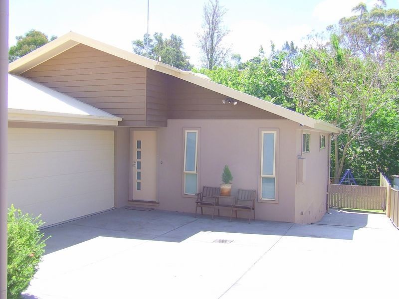 2/56 Robertson Street, Coniston NSW 2500