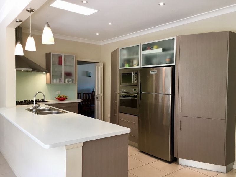 31 Stanleigh Crescent, West Wollongong NSW 2500