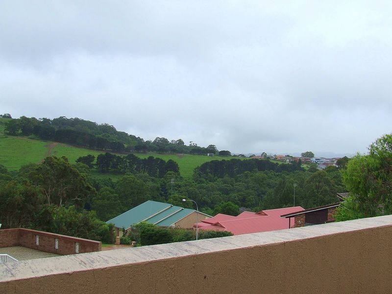 92 Tamarind Drive, Cordeaux Heights NSW 2526
