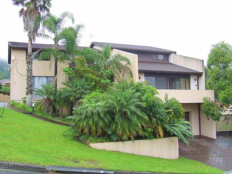 92 Tamarind Drive, Cordeaux Heights NSW 2526