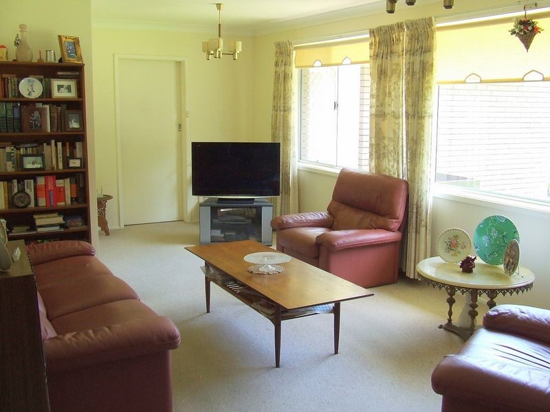 96 Rowland Avenue, Mangerton NSW 2500