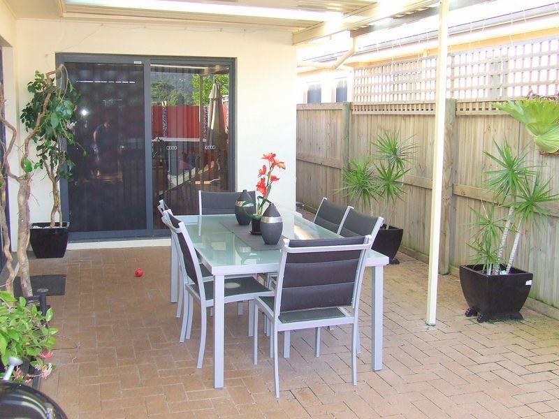 6 Woodland Avenue, Woonona NSW 2517