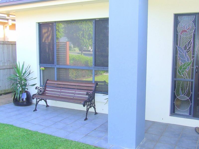 6 Woodland Avenue, Woonona NSW 2517