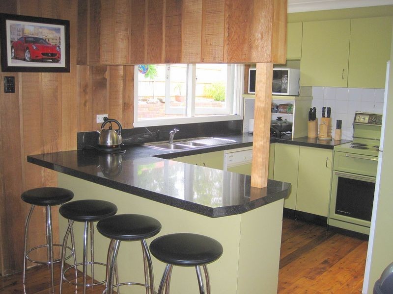 8 Wonson Avenue, Coniston NSW 2500