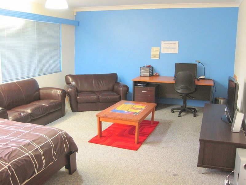 8 Wonson Avenue, Coniston NSW 2500