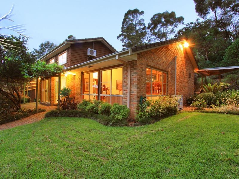 6 Ilkoara Grove, Cordeaux Heights NSW 2526