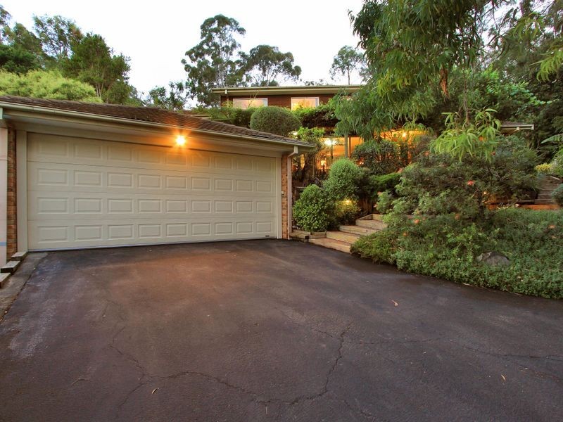 6 Ilkoara Grove, Cordeaux Heights NSW 2526