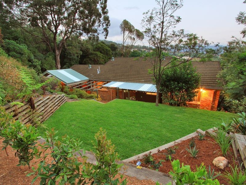 6 Ilkoara Grove, Cordeaux Heights NSW 2526