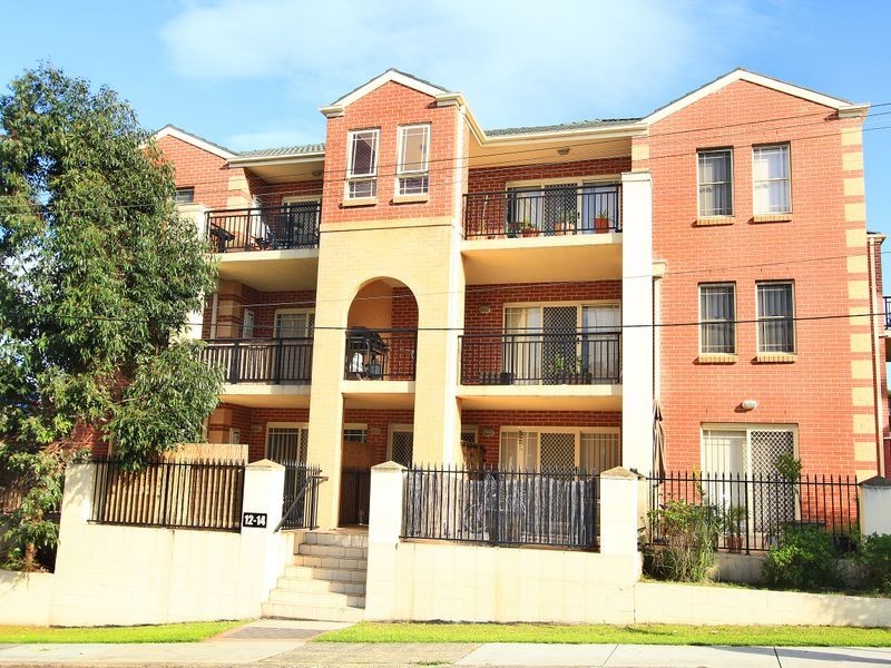 2/12-14 Gladstone Avenue, Wollongong NSW 2500