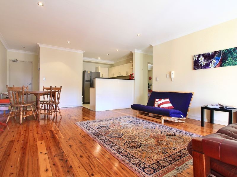 2/12-14 Gladstone Avenue, Wollongong NSW 2500