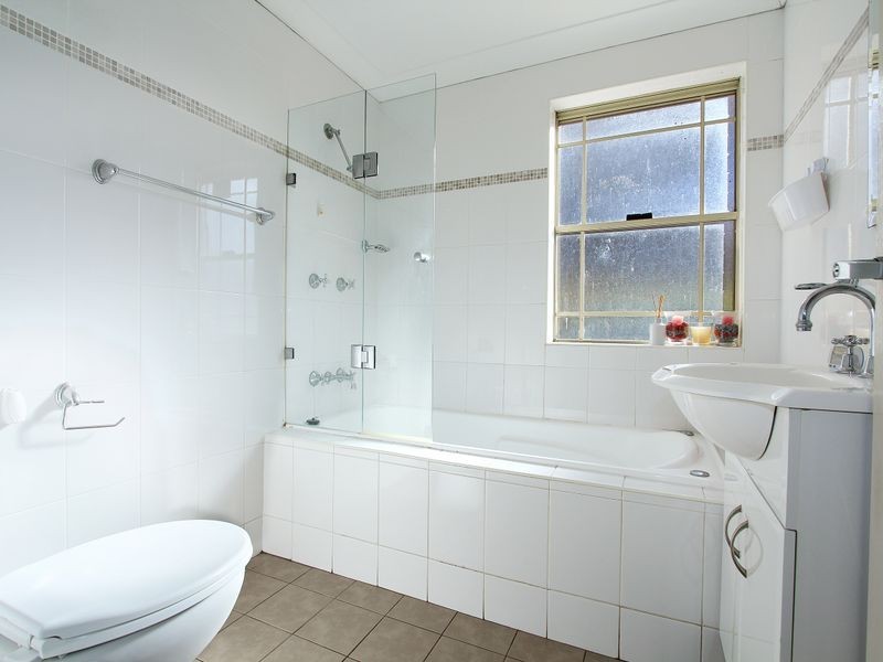 2/12-14 Gladstone Avenue, Wollongong NSW 2500