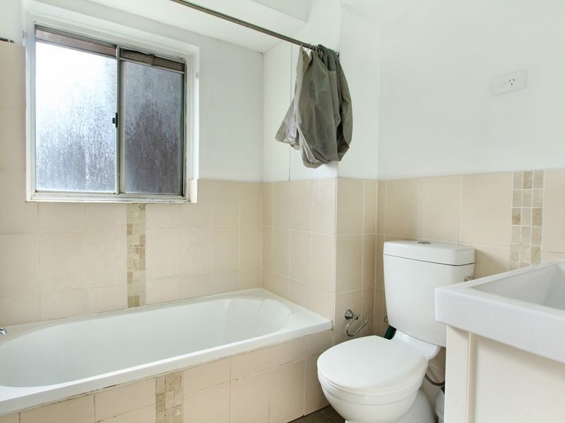 2/5 Mercury Street, Wollongong NSW 2500