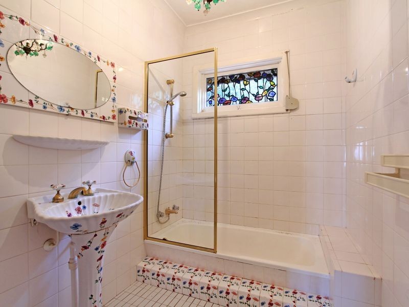 40 McKenzie Avenue, Wollongong NSW 2500