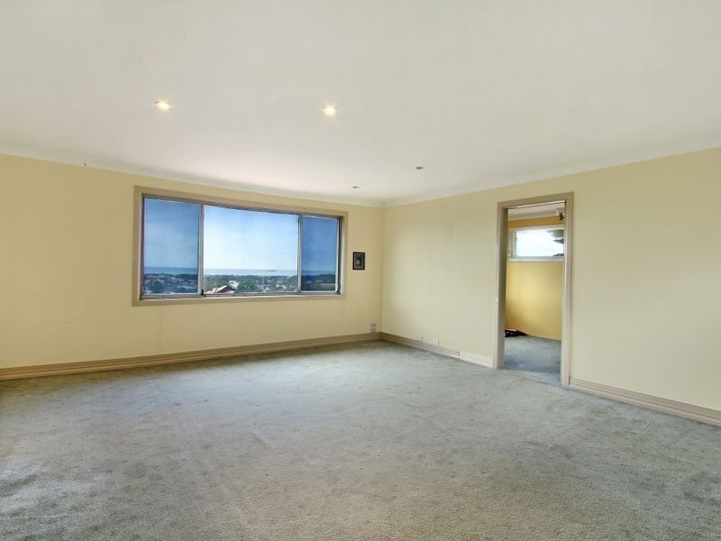 40 McKenzie Avenue, Wollongong NSW 2500