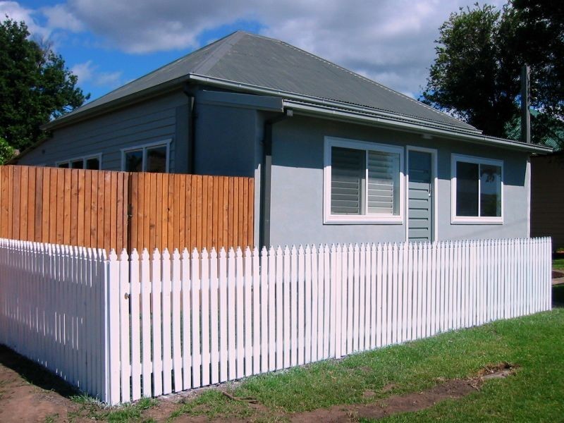 4 Chester Street, Bellambi NSW 2518